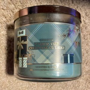 Bath & Body Works - Under the Christmas Tree 3 wick candle